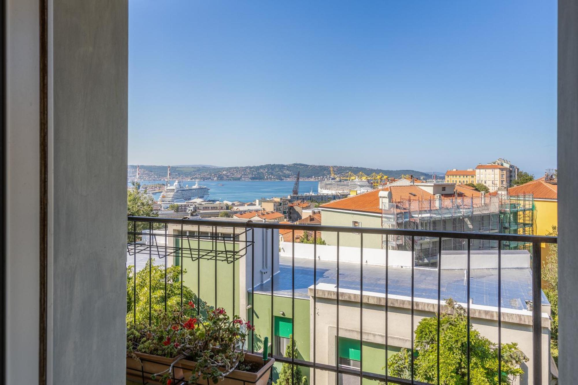 The Black Swan Apartment Triest Exterior foto